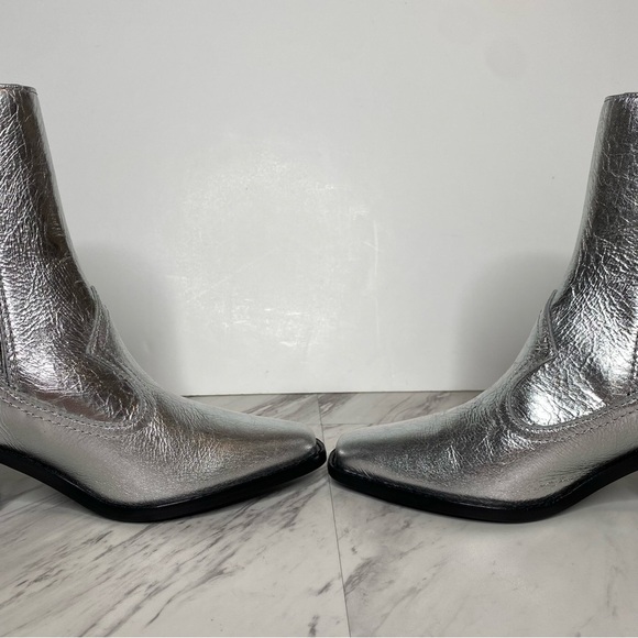 Tory Burch Western Silver Metallic Leather Bootie 5 1/2 M - Picture 6 of 16